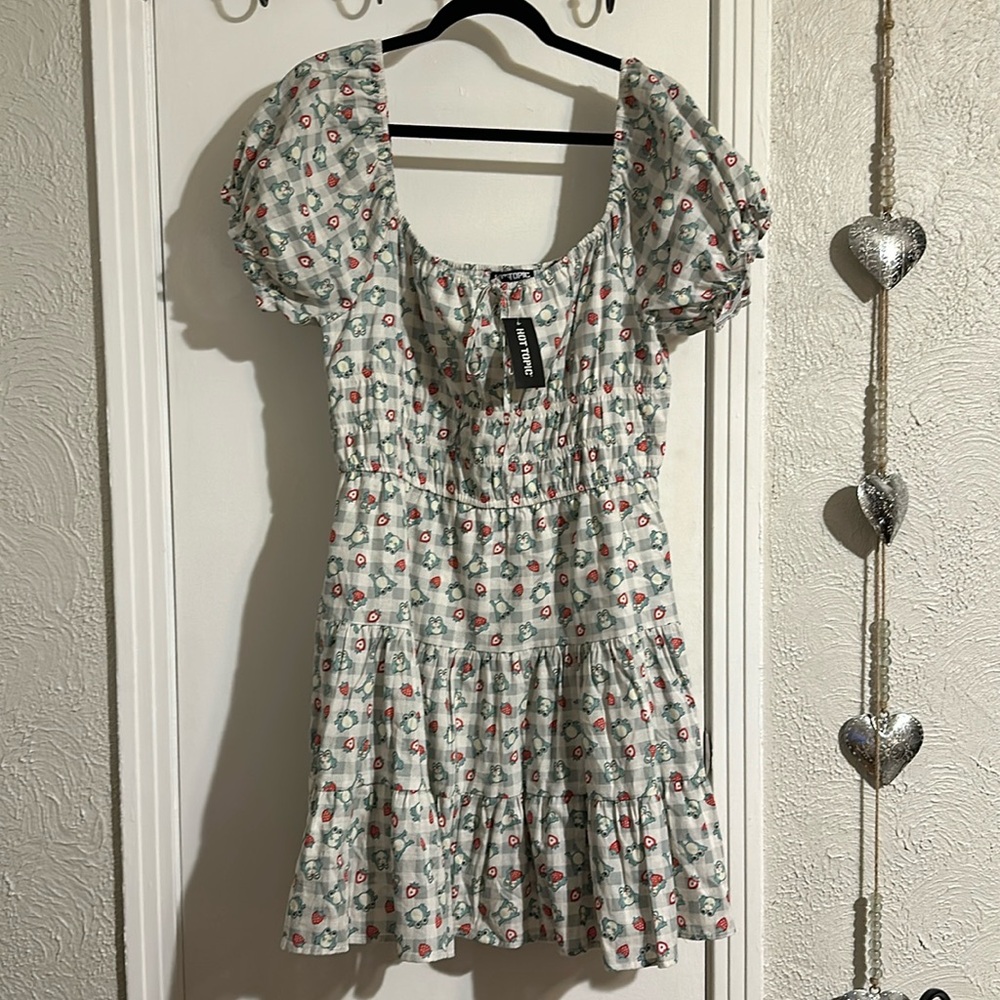 Hot Topic Womens Frog and Strawberry Tiered Smocked Dress Size Med Puff Sleeves